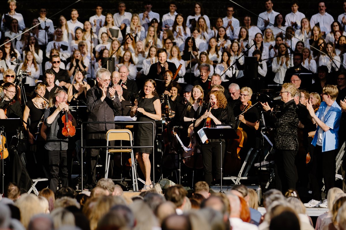 Laura Rossi (@laurarossimusic) on Twitter photo Fantastic few days in Cฤsis, Latvia with <a href="/EalingSO/">Ealing Symphony Orchestra</a> who performed my Ada in Ealing piece with lyrics by <a href="/MichaelRosenYes/">Michael Rosen ๐๐๐๐ NICE ็ท็ท</a> with Cฤsis Youth Choirs in a brilliant & beautiful outdoor concert at Cฤsis Castle. Fantastic few days in Cฤsis, Latvia with <a href="/EalingSO/">Ealing Symphony Orchestra</a> who performed my Ada in Ealing piece with lyrics by <a href="/MichaelRosenYes/">Michael Rosen ๐๐๐๐ NICE ็ท็ท</a> with Cฤsis Youth Choirs in a brilliant & beautiful outdoor concert at Cฤsis Castle.