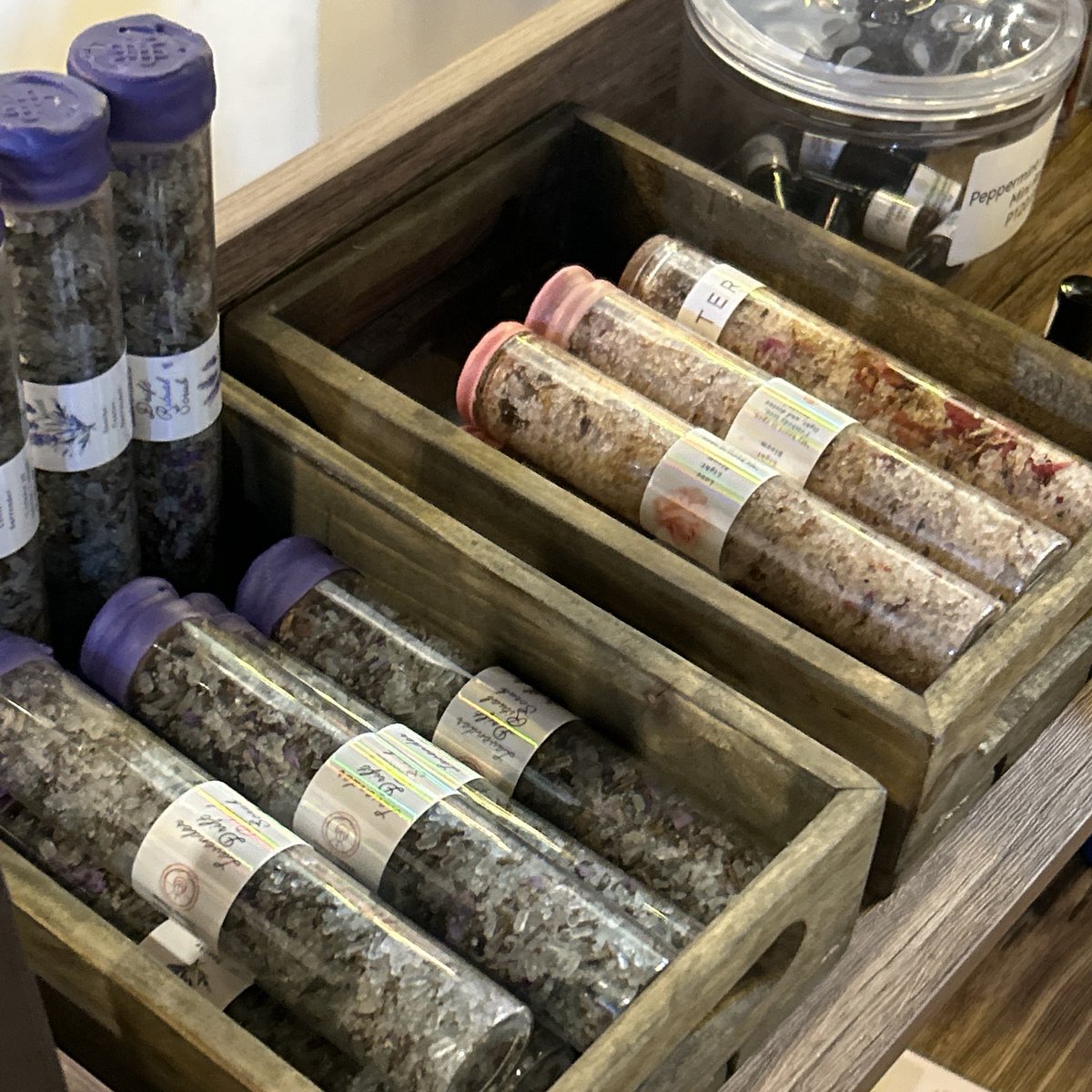 LumiereReadings's tweet image. Visited our local crystal shop for spell jar materials ✨ Thinking of offering them soon!

Interested? Drop your thoughts + suggested price range below — comments get a free private reading 🤍
#FreeTarotReading #SundayswithLumi #Tarot