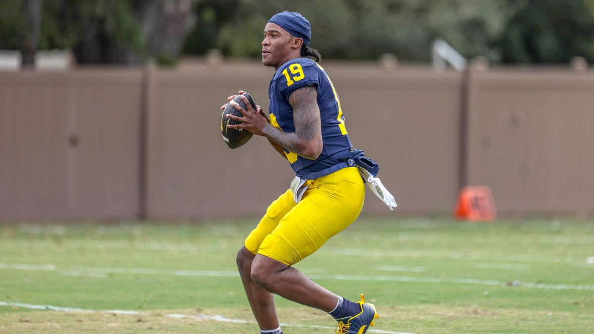 wolverineswire's tweet image. Michigan football's passing offense doesn't need to be exceptional, just functional wolverineswire.usatoday.com/story/sports/c…