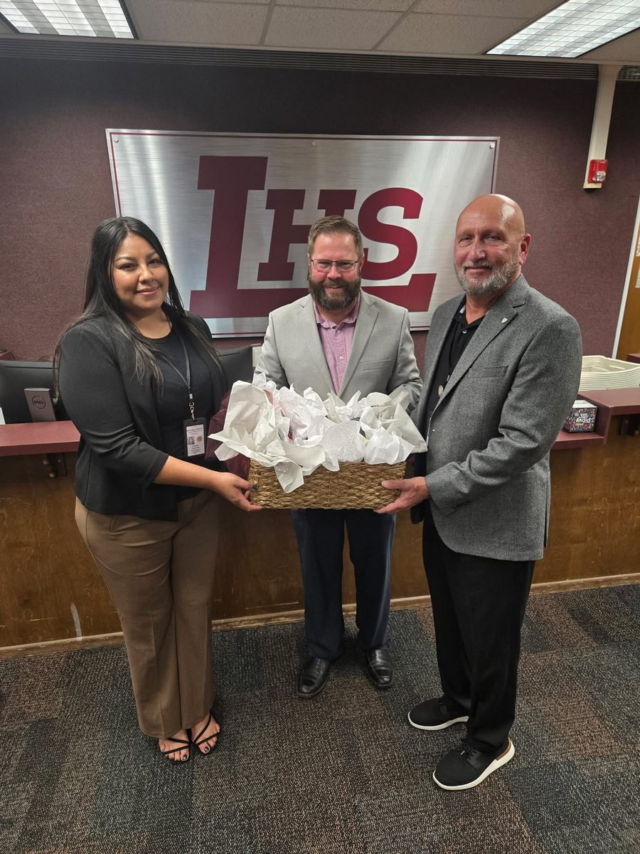 Legacyrebels's tweet image. A big thank you to Judge Barton and Ms. Paz for joining us at LHS today to meet with students, parents, and administrators about the importance of school attendance. Your support and partnership are truly appreciated! #rebelnation #EmpoweringforExcellence