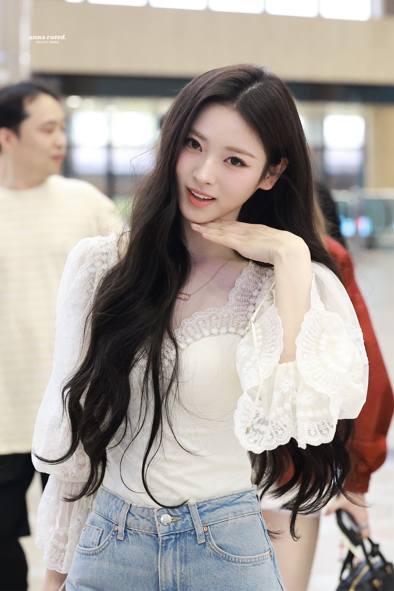 annarated's tweet image. 250728 GMP
#ANNA #μλ #MEOVV #λ―ΈμΌμ€