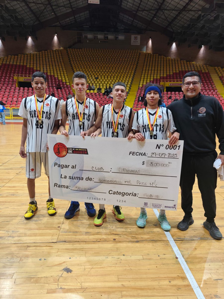 🏆 ¡Doblete de oro para nuestros Piratas Kids!
Somos CAMPEONES del Torneo 3x3 Liga de Baloncesto de Bogotá en las categorías U15 y U17. 🏴‍☠️🔥
Gracias al talento de nuestros jugadores y al liderazgo del profe Alonso Marín.
¡El futuro ya juega como Pirata! ⚓️💪
#PiratasKids