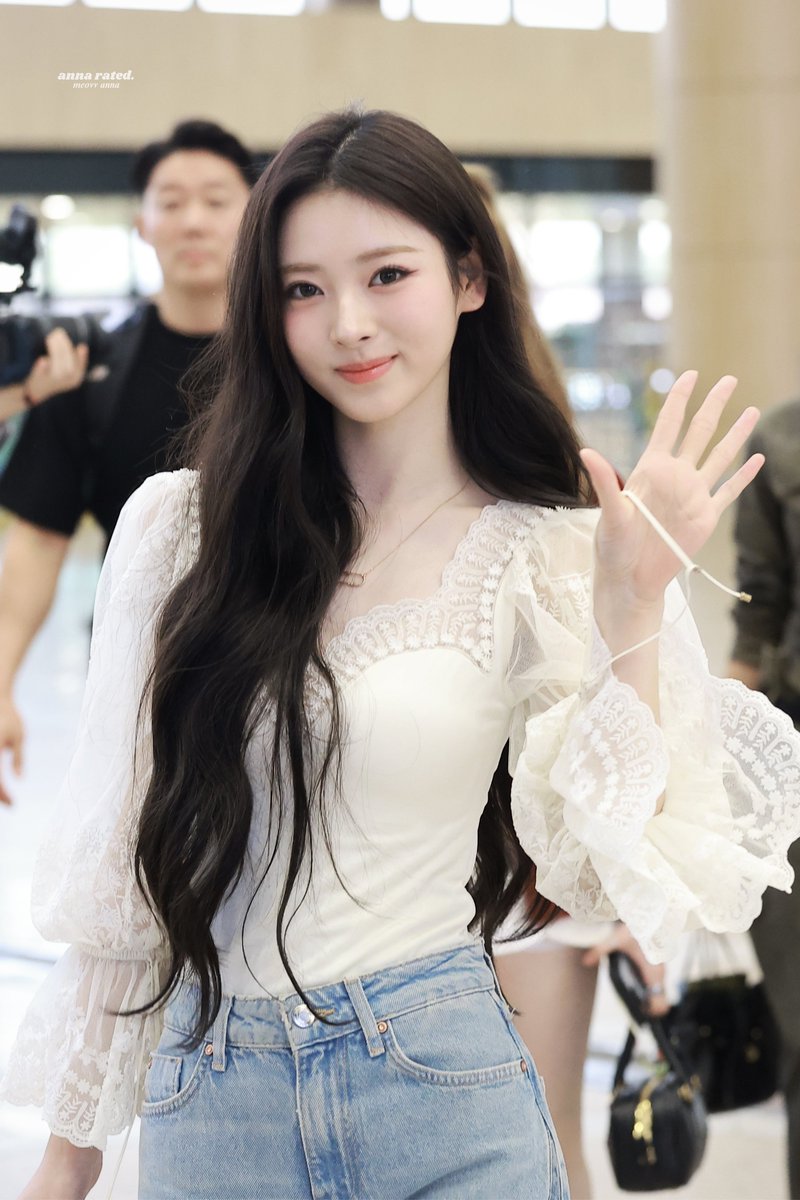 annarated's tweet image. 250728 GMP
#ANNA #μλ #MEOVV #λ―ΈμΌμ€