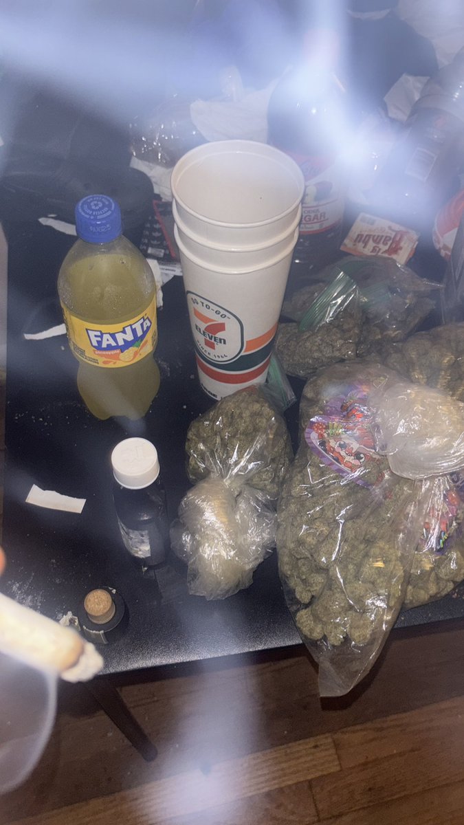 ybjammin's tweet image. Said I quit 😢😢😢😢 plus 40 mgs I’m loaded