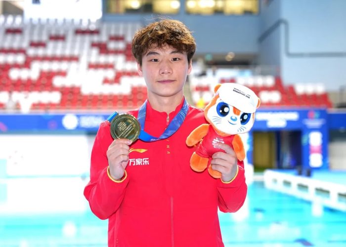 SwimmingWorld's tweet image. World Championships: China Takes Both Golds, led by Zheng Jiuyuan - is.gd/WDPX5n