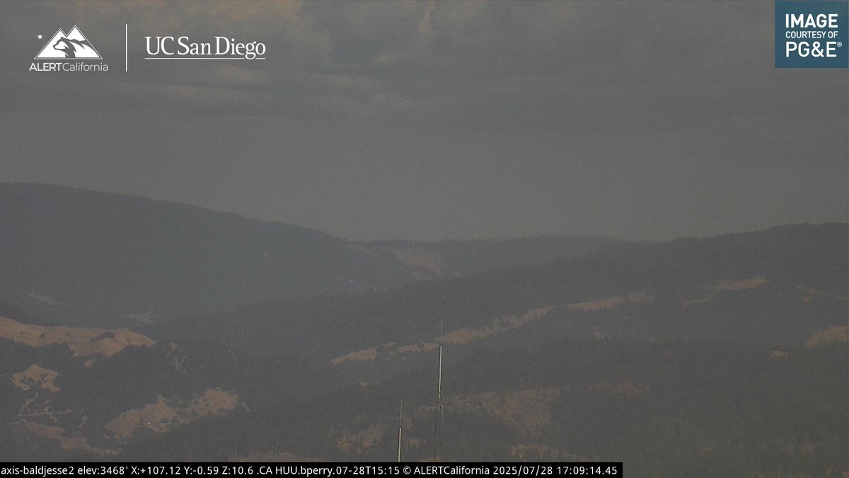 The fire is holding at 3-5 acres per Air Attack. #BerryFire