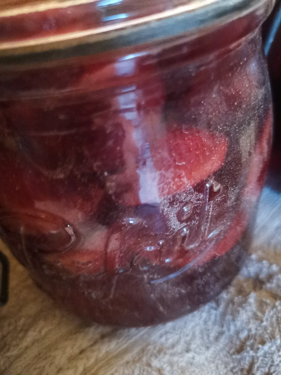 kittylt's tweet image. Bocaux stérilisé prunes au sirop