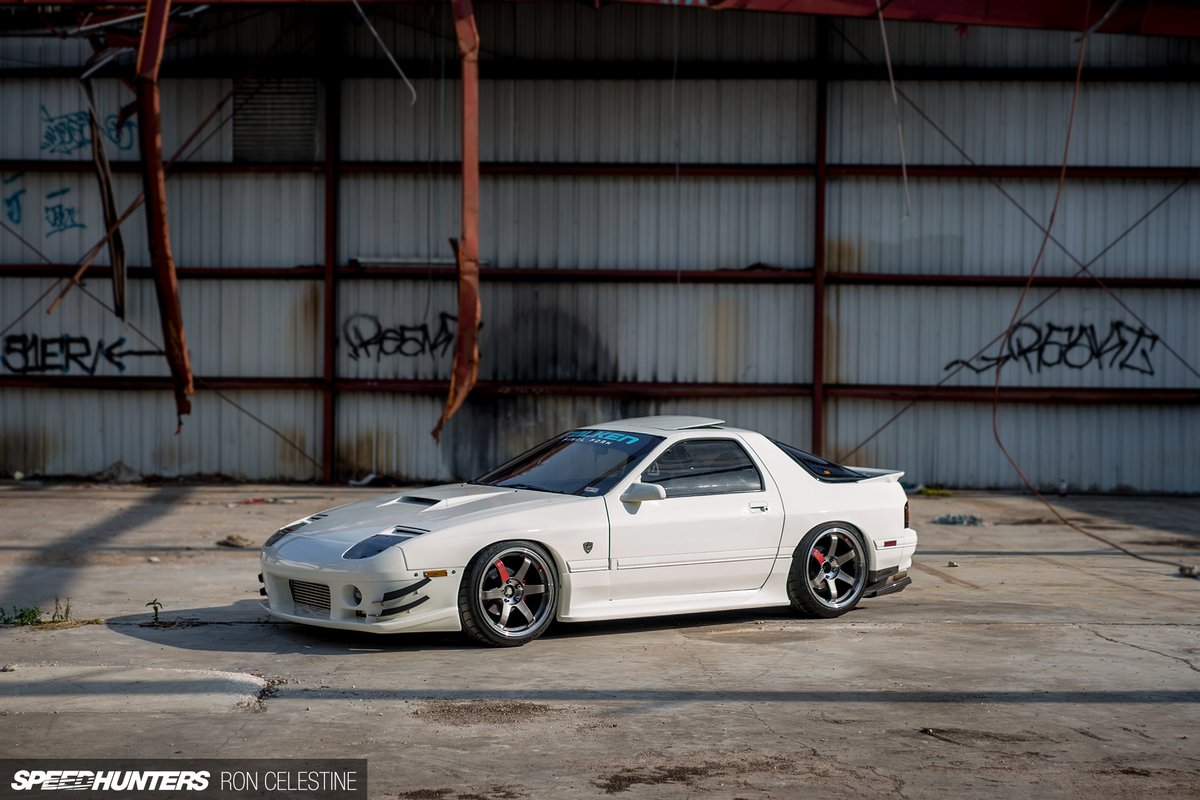 speed_port's tweet image. FC RX7 rainbow