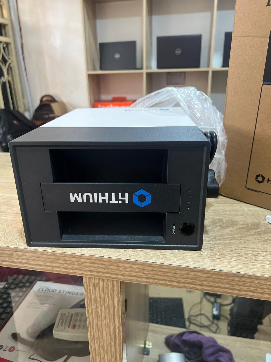Remote Work Package 📦 

Solar generator 500W 🔋☀️&amp; Laptop - 650,000 💻👨🏿‍💻

Solar Generator 1kwh and laptop 
585,000

Lenovo only - 280,000
Dell only - 280,000

Airtel/MTN 5G -120,000
4g router - 40k

2 Data Networks
Power Bank - free 
Router cable - free