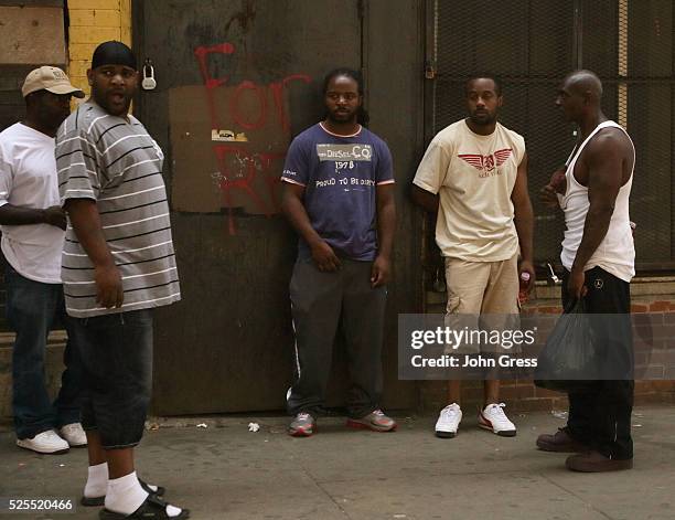A bunch of unemployed niggas holding up a street corner on a Monday at 12 noon is nothing new 🙄