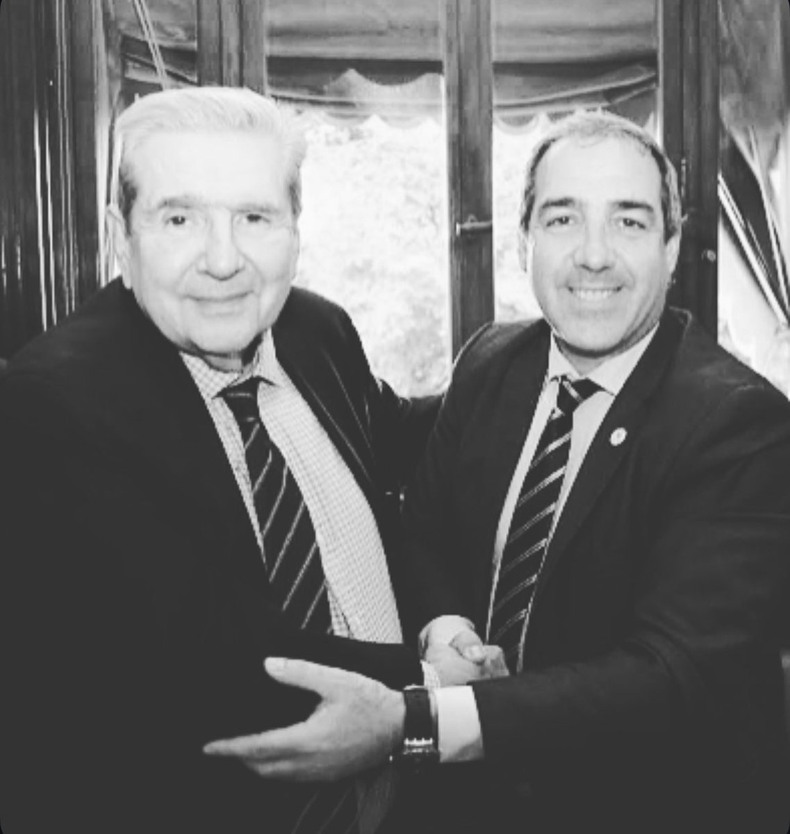 📚⚖️ Despedimos con pesar al Dr. Alberto J. Bueres, ex decano y vicedecano de la Facultad de Derecho (UBA), referente del Derecho Civil y formador de generaciones.

Desde AGAE agradecemos el vínculo institucional que construyó con nuestro gremio. Acompañamos a sus seres queridos.