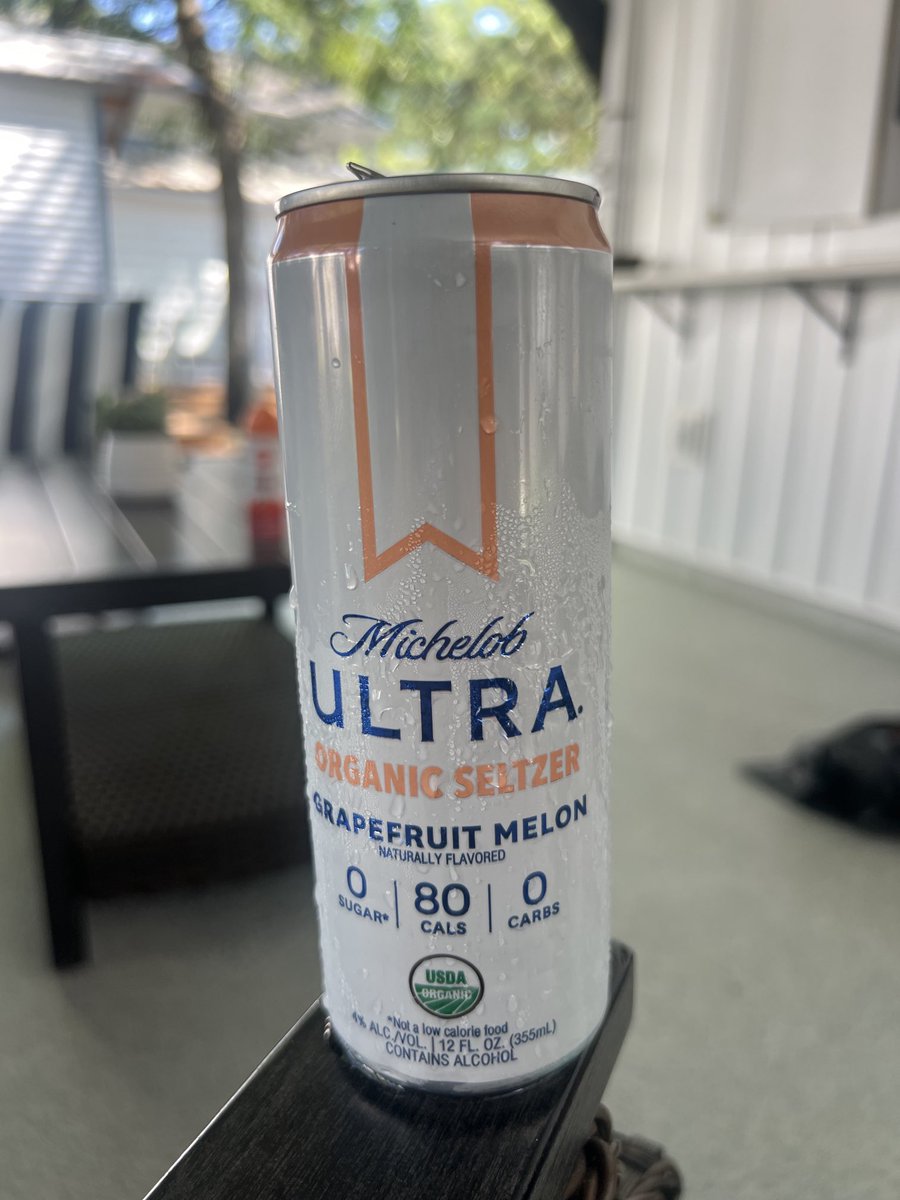 SpotterBrett's tweet image. ☀️It’s hot at the beach.
❄️This was cold in my fridge.
🤮It’s disgusting.
Carry on, Monday.