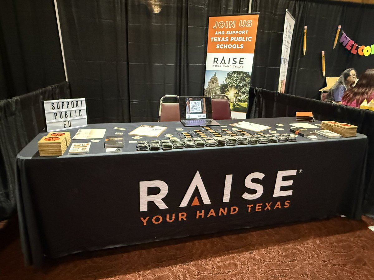 Excited to be in Odessa today for the New Teacher Welcome Fair, hosted by the Odessa Chamber of Commerce!

Grateful to connect with folks as they begin their professional journeys. 

Raise Your Hand Texas is proud to stand with those who support and uplift public schools.