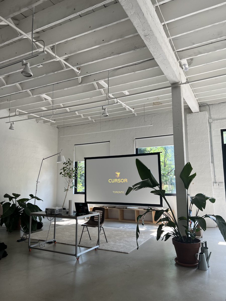 su_dreams's tweet image. Enjoyed being at yesterday's @cursor_ai hackathon! Loved watching the demos and meeting other folks in the Toronto tech community.
Thanks @ftnabeelah for all the hard work organizing this and making it such a huge success. And thanks @newsystems_ for the beautiful space (love…
