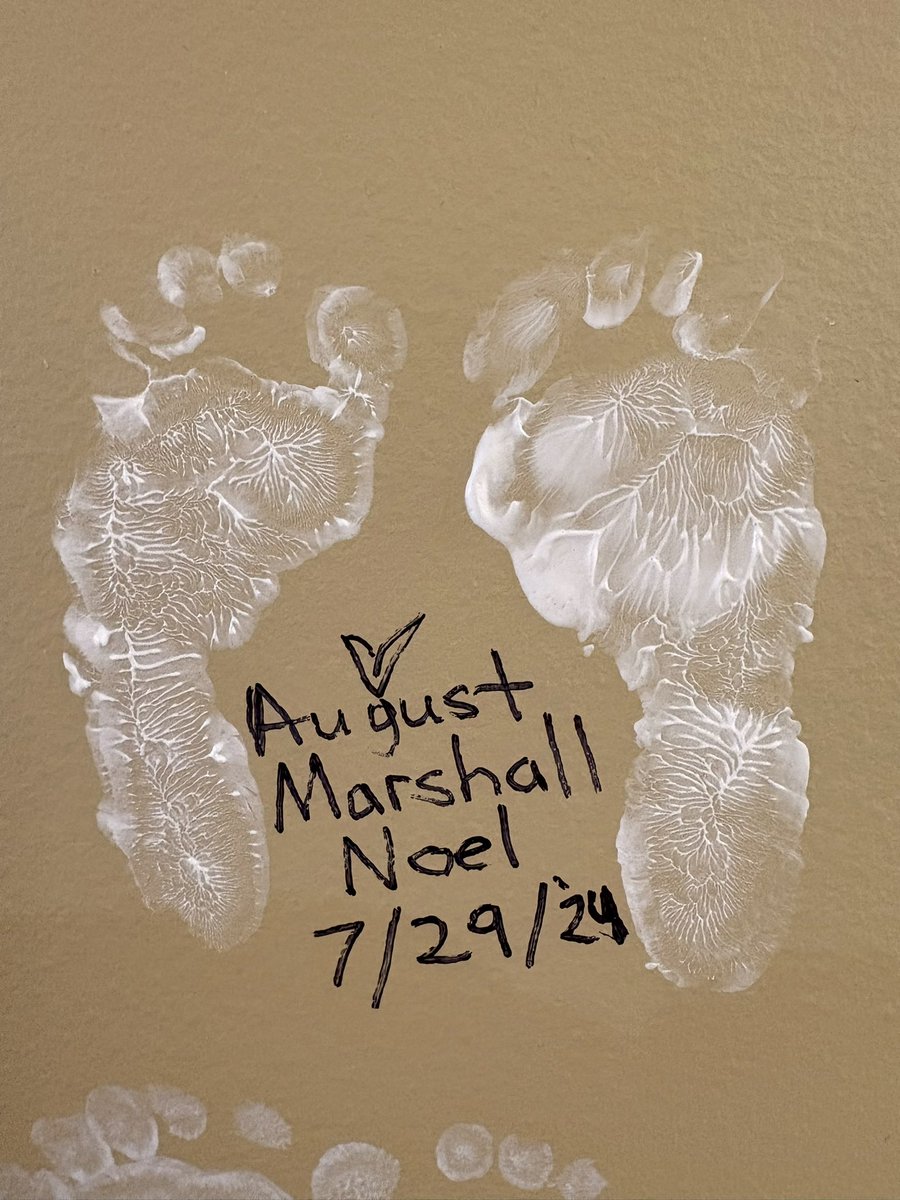 endgameabraham3's tweet image. LITERALLY 🥲 back when we were living for the hope of it all!!! …and now we have our own little AUGUST and he turns ONE tomorrow!!!🥹🩶 🧂💨 @taylornation13 @taylorswift13  #saltair #augusttaylorswift #TaylorSwift