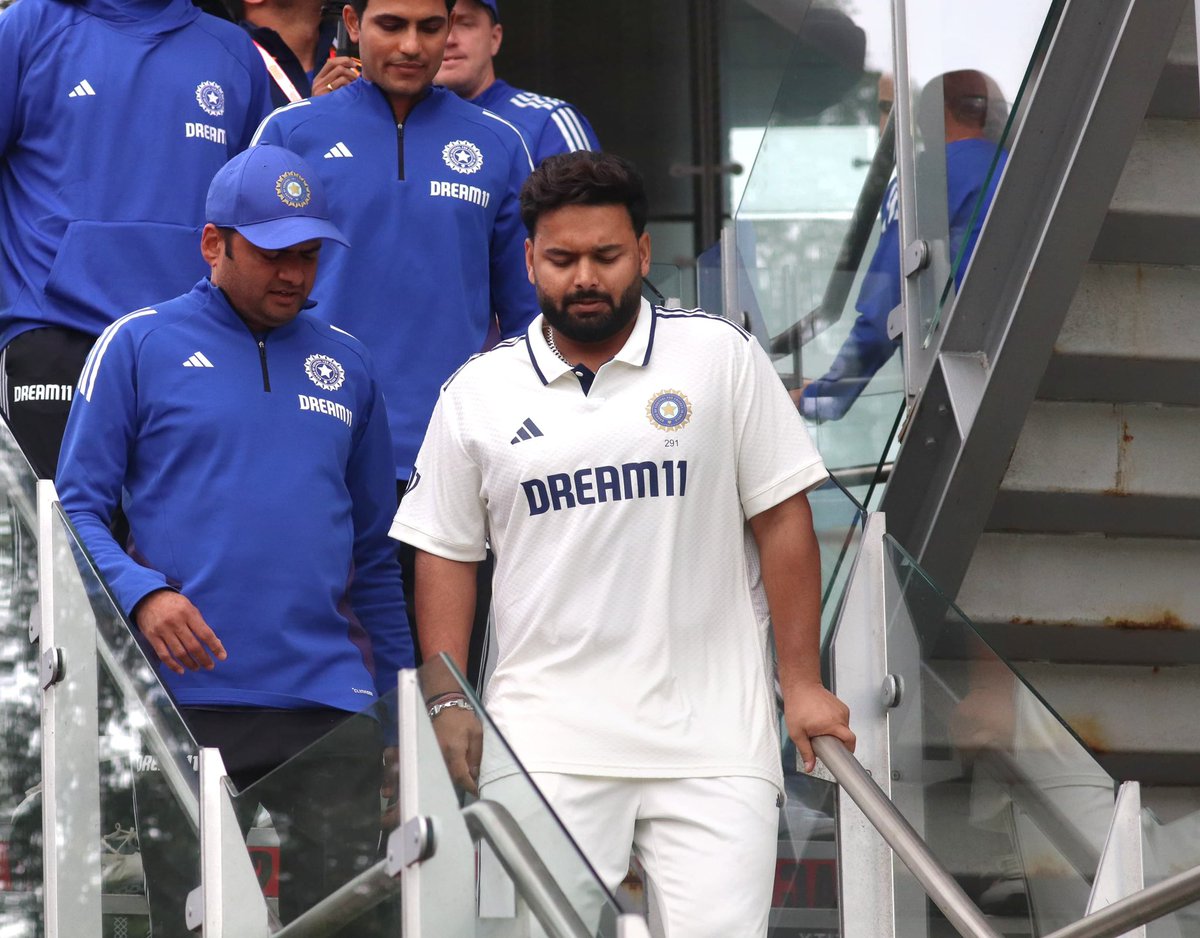 Rishabh Pant posted some photos of his fractured foot in a plaster. 

Instead of celebrating the man’s grit and courage, he was trolled! 

Says much about the gutter and cesspit that social media is at times. 

Pant did what few would try. A real rockstar. <a href="/RevSportzGlobal/">RevSportz Global</a>