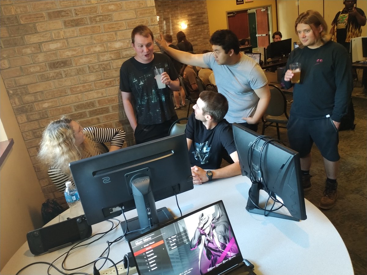 ChoiWingleung's tweet image. GG's 2 Mikey 4 taking the double win @FinalStrike126 07/26/25. 
COTW
🥇 @Magik4FGC @mykelthegoon
🥈 Backpak
🥉 @AkitoFGC
4 RazorShark
5 @AstuarteVT
5 thirstyfist

MeltyAACC
🥇 mykelthegoon
🥈 @Megucak
🥉 @ratsunesqueaku
4 Keluna
5 Akito
5 Astuarte
COTW VOD
youtu.be/mfYFLcxRk0k