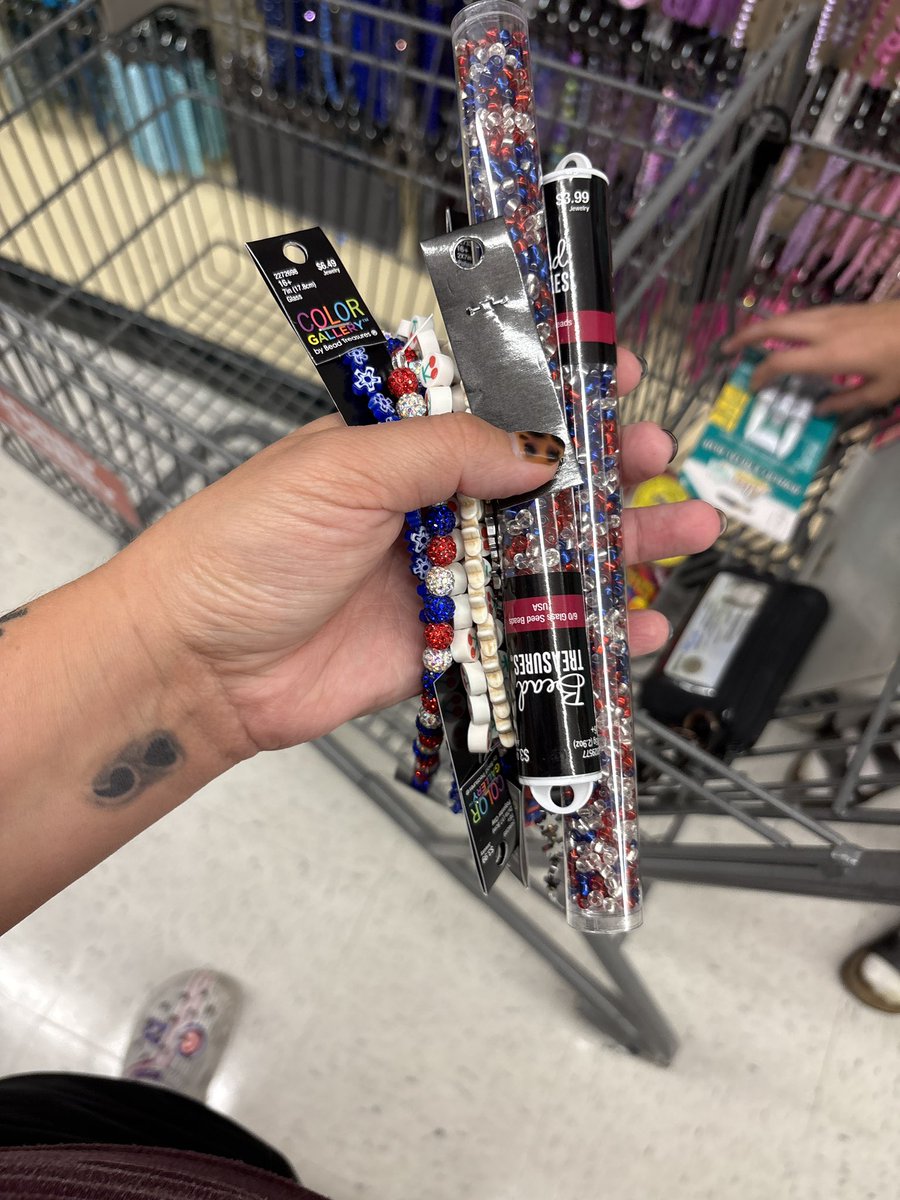 paigev_xx's tweet image. bracelets are gonna be a bit different this year and limited π©΅