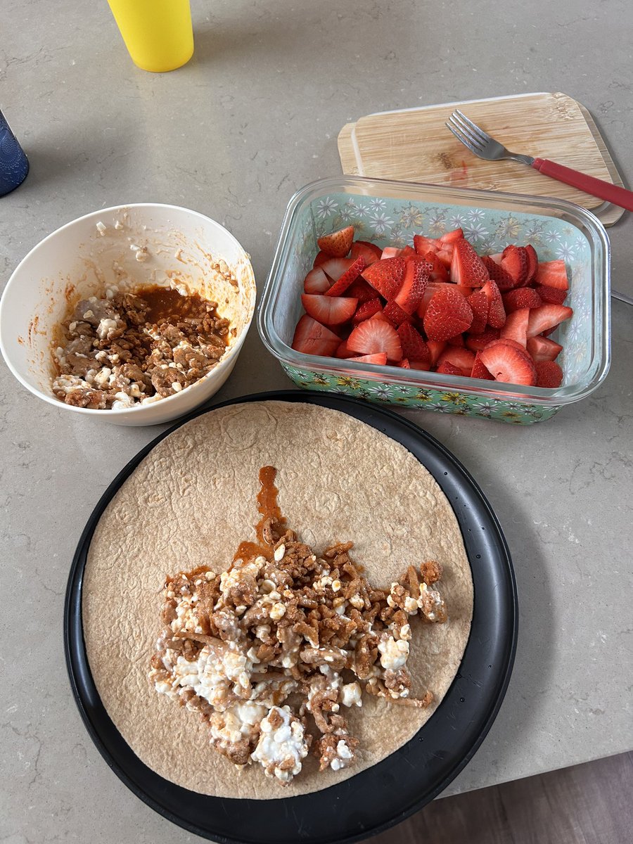 Tremendous lunch.

Ground turkey. Cottage cheese. Whole grain tortilla. Shit ton of strawberries.