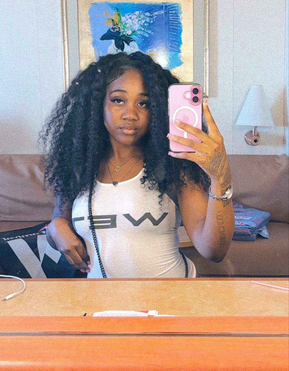 jaylanikoleee_'s tweet image. 💕