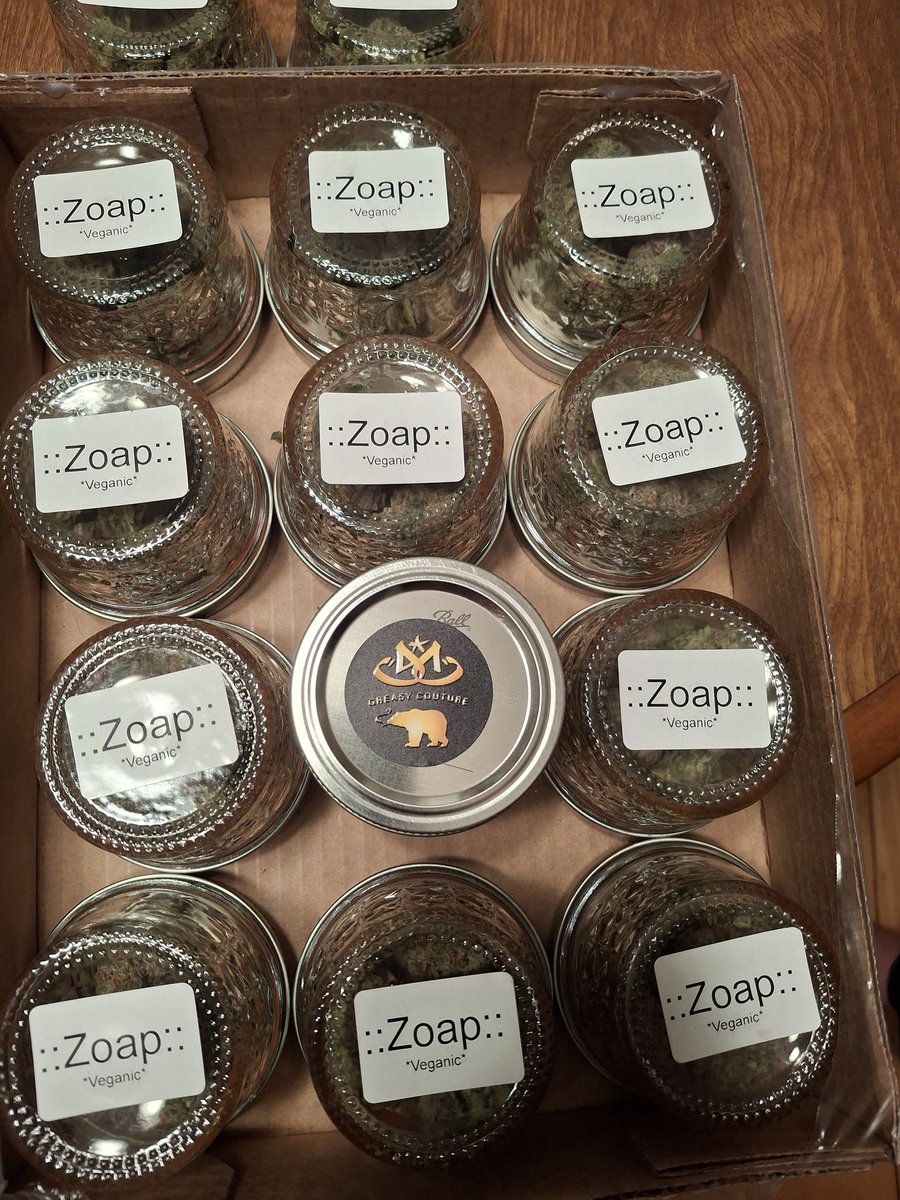 GreasyCouture's tweet image. #zoap #candyfumez #headband  one unclaimed mix plate