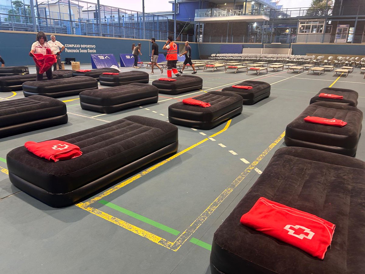 Cruz Roja Tenerife tweet media