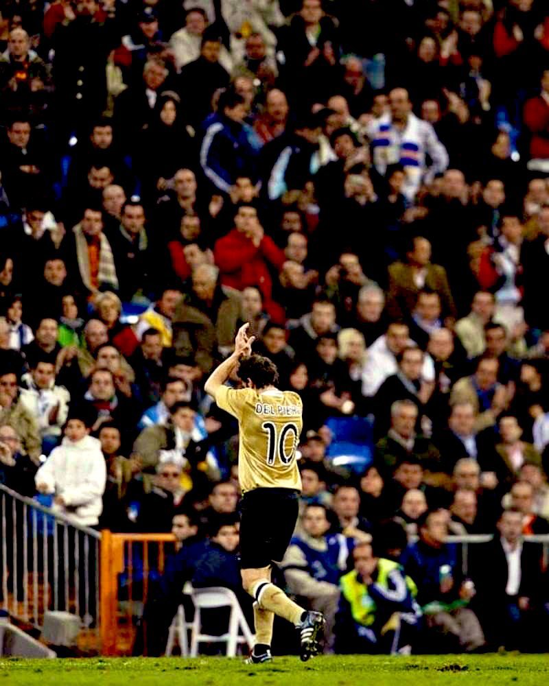 ccchec's tweet image. La foto più bella che vedrete stasera

#Juventus ⚪️⚫️