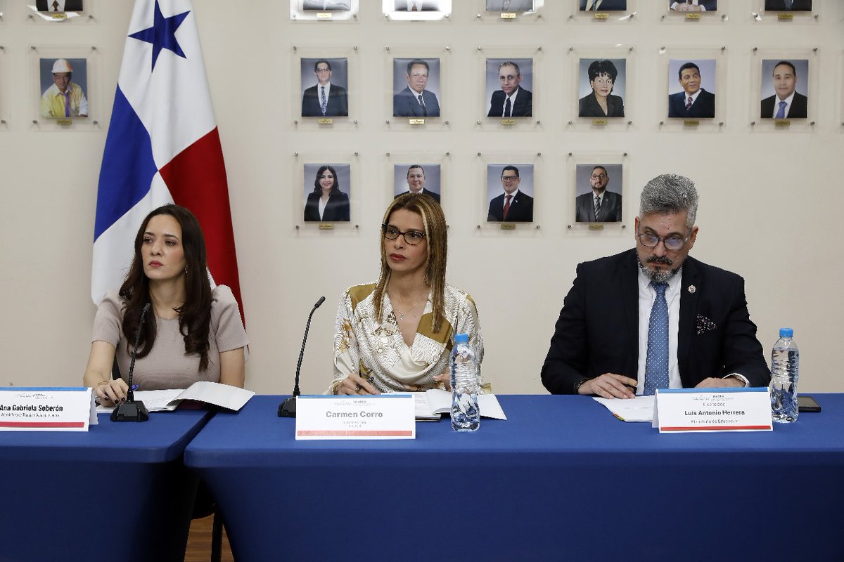 InadehOficial's tweet image. Celebramos la reunión ordinaria #4 del Consejo Directivo, con la participación de la subdirectora general, Carmen Corro, en representación de la directora General y secretaria del Consejo, @yapitti.
#ConPasoFirme