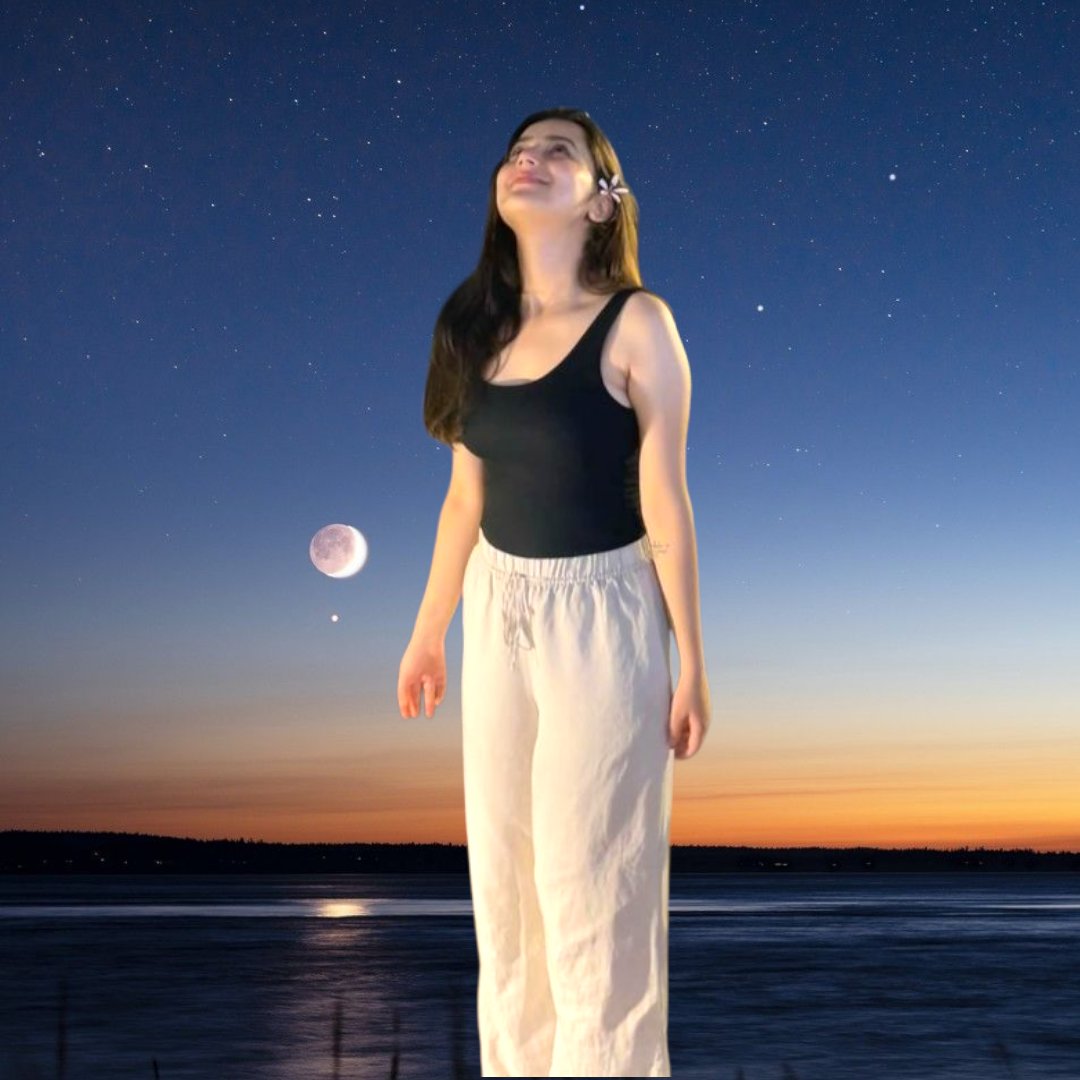 Is Pyar Ka Andaz Kuch Aisa Hai,
Kya Bataye K Yeh Andaz Kaisa Hai,
Kaun Kehta Hai K Tum Chand Jaise Ho,
Sach To Yeh Hai K Chand Tumhare Jaisa Hai..