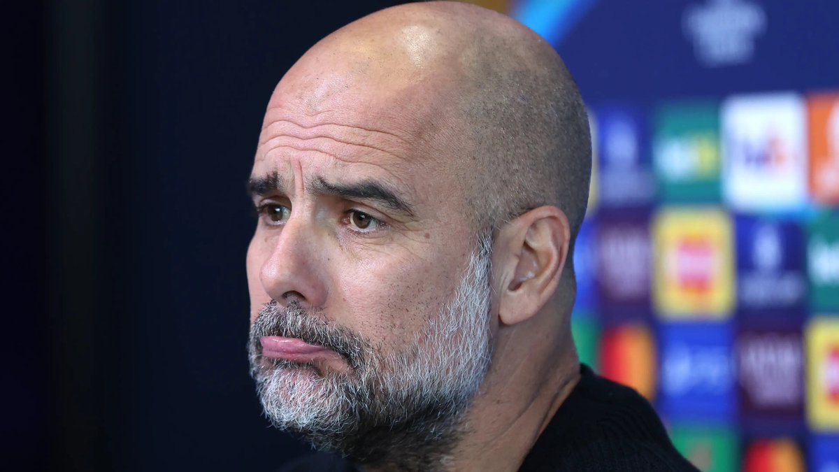 🚨 PEP GUARDIOLA 🗣️:

How can we stand still when a tragedy is happening just 3 or 4 hours away in Palestine? We didn’t witness the First or Second World War, but today we watch it live on air. All of us are without humanity." 😔 🇵🇸