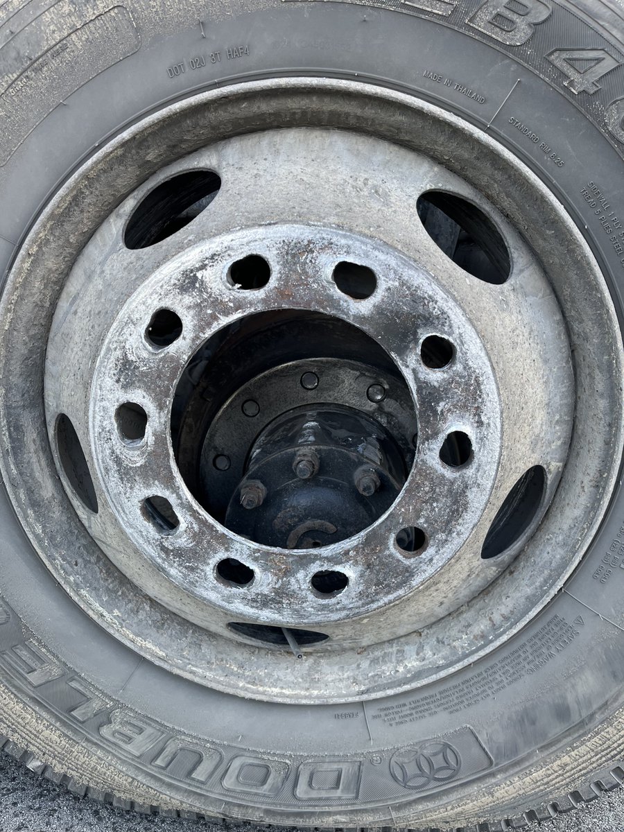 Last week HRPS Patrol Officers responded to a collision where a CMV lost a set of wheels.  Fortunately it only resulted in minor injuries/limited damage. 

Driver &amp; company charged:
-Major Defect/Performance Standards
-Part Detached/Wheel Detached
-Improper Trip Inspection ^MRT