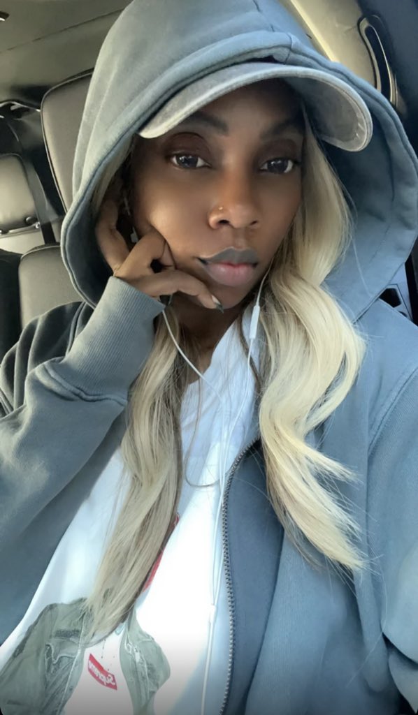 savagesourcee's tweet image. Tiwa Savage via Snapchat.