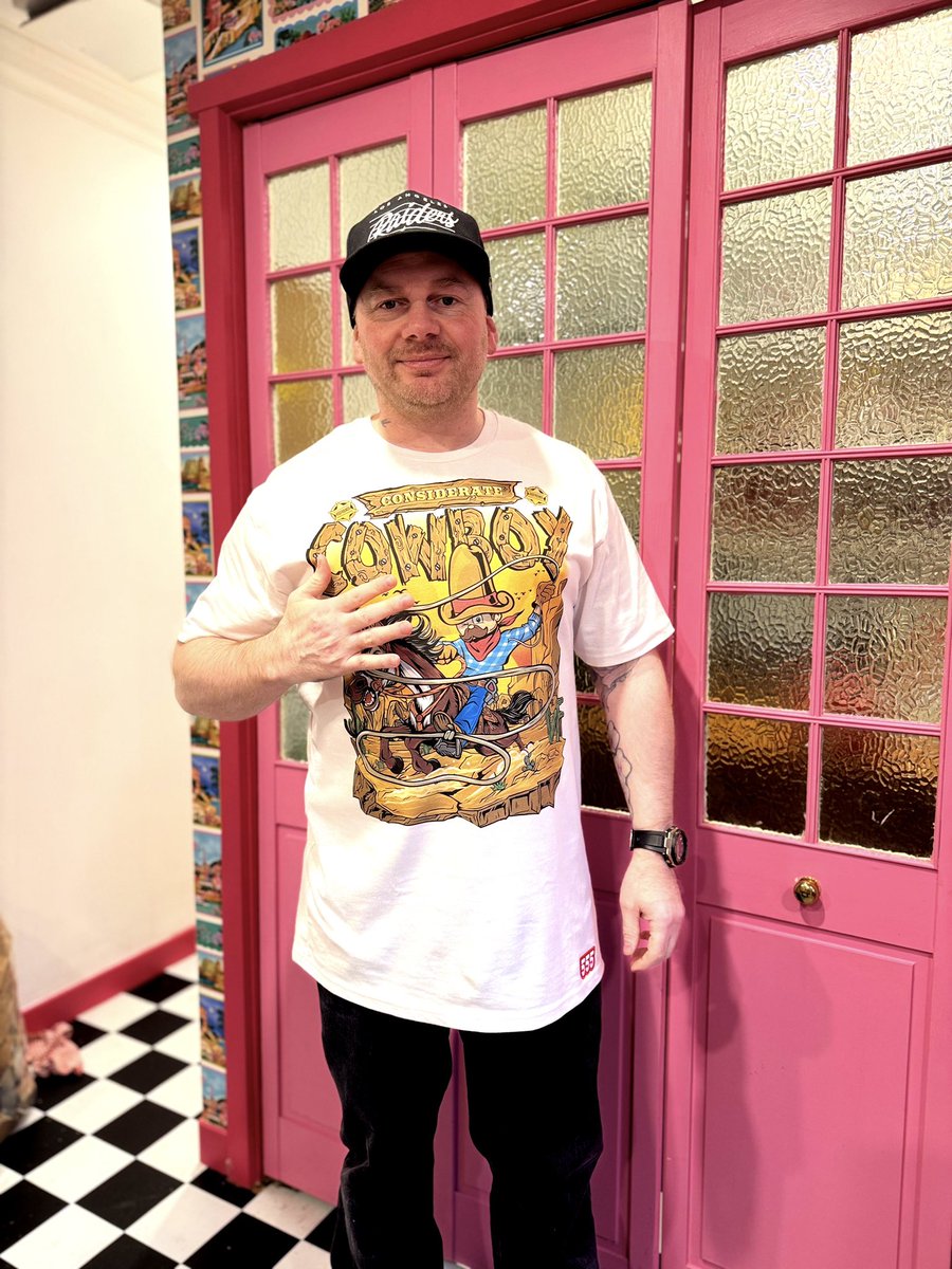 Danny Meadows (@djsmeadows) on Twitter photo Big shout out to <a href="/Midwest_Cards/">Midwest Cards</a> for sending out this <a href="/veefriends/">VeeFriends</a> Considerate Cowboy T-Shirt that I won in a givvy ๐
If you havenโt got in to Topps Chrome yet you really should, itโs so cool seeing these sub communities emerge through <a href="/VeeFriendsCards/">VeeFriends Cards</a> Big shout out to <a href="/Midwest_Cards/">Midwest Cards</a> for sending out this <a href="/veefriends/">VeeFriends</a> Considerate Cowboy T-Shirt that I won in a givvy ๐
If you havenโt got in to Topps Chrome yet you really should, itโs so cool seeing these sub communities emerge through <a href="/VeeFriendsCards/">VeeFriends Cards</a>