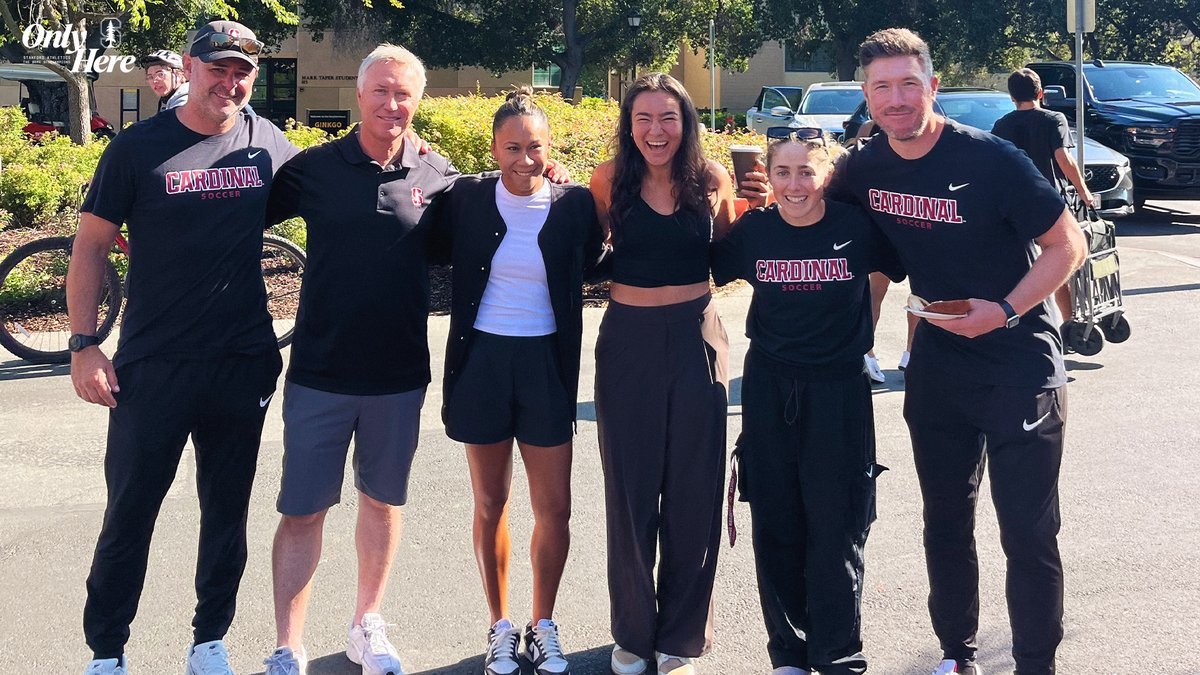 Whether it’s year ☝️ or year ✋, move in day feels extra special on The Farm 🌲

#GoStanford