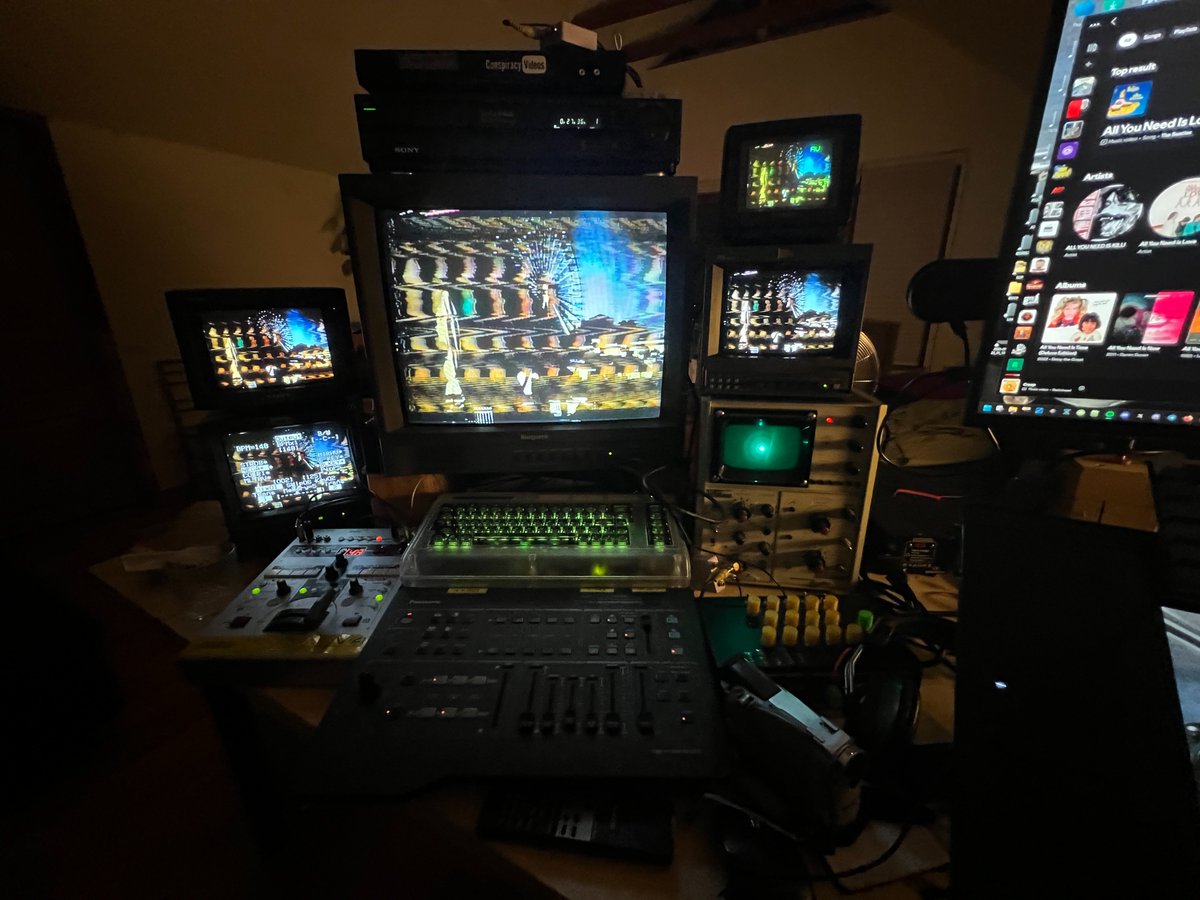 petersonsart's tweet image. See you on the flip-side! #glitchisaglitch
