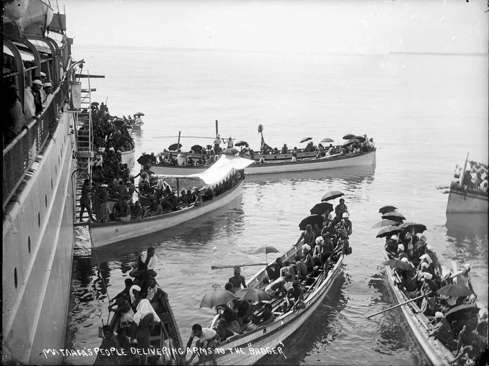 The day Samoa nearly sparked world war &amp; ended it with dignity, bread, &amp; breath. - Mata’afa said guns were  private property of each man &amp; some had paid big prices: ”they loved their guns; they had cut much copra and worked hard to obtain them.”
open.substack.com/pub/michaelf27…