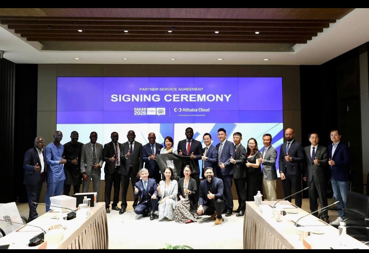 secondair_effet's tweet image. 📌Hangzhou, le 28 juillet 2025
𝐒𝐞́𝐧𝐞́𝐠𝐚𝐥 𝐞𝐭 𝐀𝐥𝐢𝐛𝐚𝐛𝐚 𝐂𝐥𝐨𝐮𝐝 𝐬𝐜𝐞𝐥𝐥𝐞𝐧𝐭 𝐮𝐧 𝐩𝐚𝐫𝐭𝐞𝐧𝐚𝐫𝐢𝐚𝐭 𝐡𝐢𝐬𝐭𝐨𝐫𝐢𝐪𝐮𝐞 𝐩𝐨𝐮𝐫 𝐥𝐞𝐬 𝐉𝐎𝐉 𝐃𝐚𝐤𝐚𝐫 𝟐𝟎𝟐𝟔
À la suite de la visite officielle du Premier Ministre Ousmane SONKO en Chine en juin…