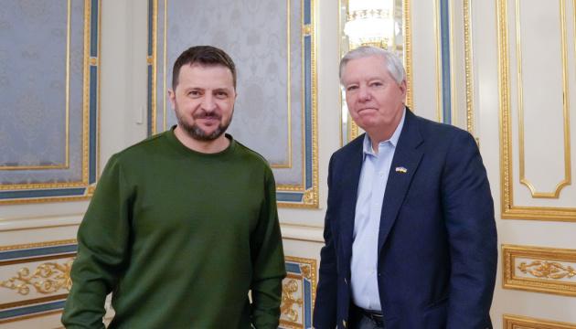 🇺🇸 Republican Senator Lindsey Graham says Putin "miscalculated badly" when he spoke to Trump about peace in Ukraine—only to then strike civilian cities. “I fully understand President Trump’s frustration with Russia’s continued attacks, which show Putin has no real interest in