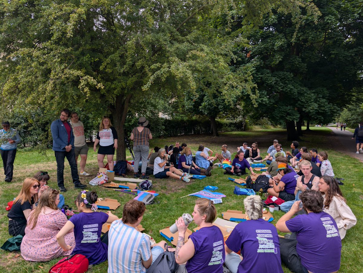 unisonldnlgbt's tweet image. Great have so many people join our contingent at London Trans Pride this weekend. Unions out in force supporting our trans siblings @UNISONLGBTplus #transpride #lgbt #pride