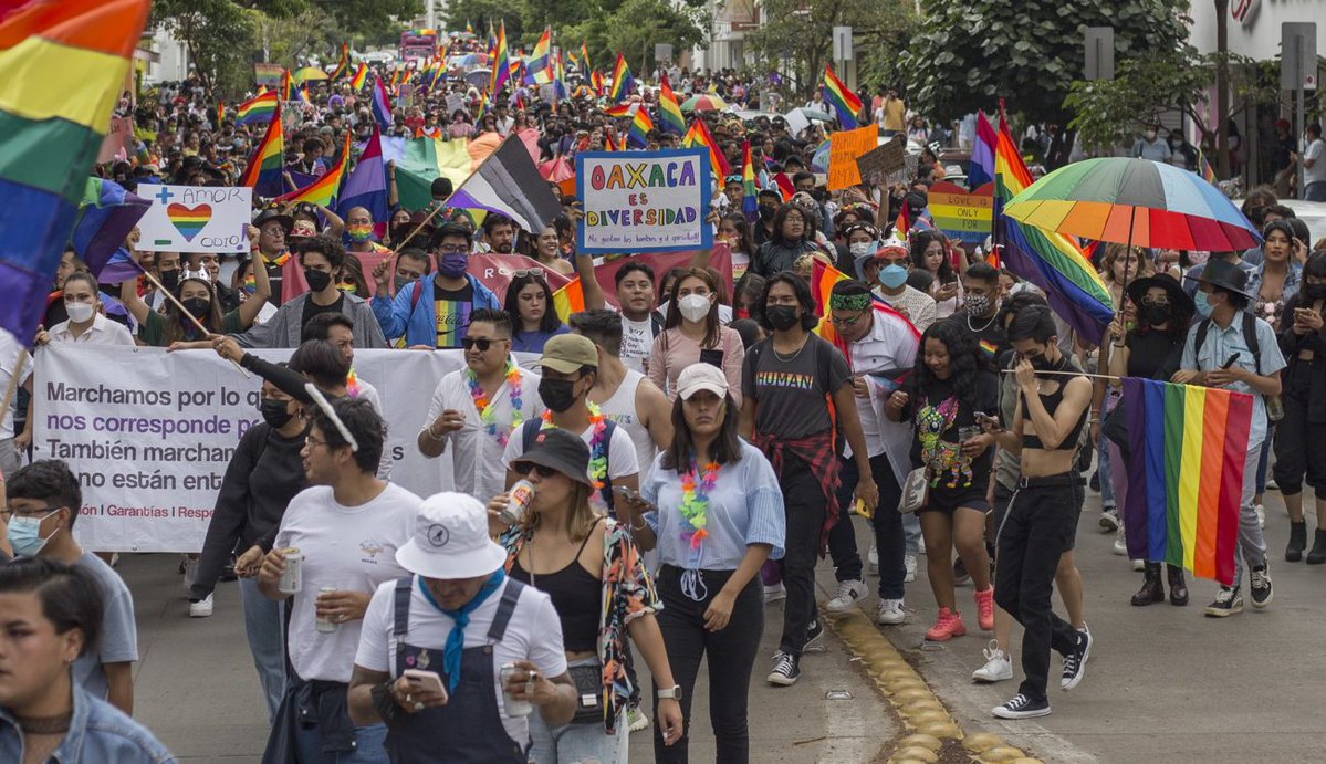 laminuta's tweet image. #Transfobia Organizaciones sociales condenan discursos de odio y comentarios trans excluyentes de diputada local en Oaxaca.
educaoaxaca.org/organizaciones…