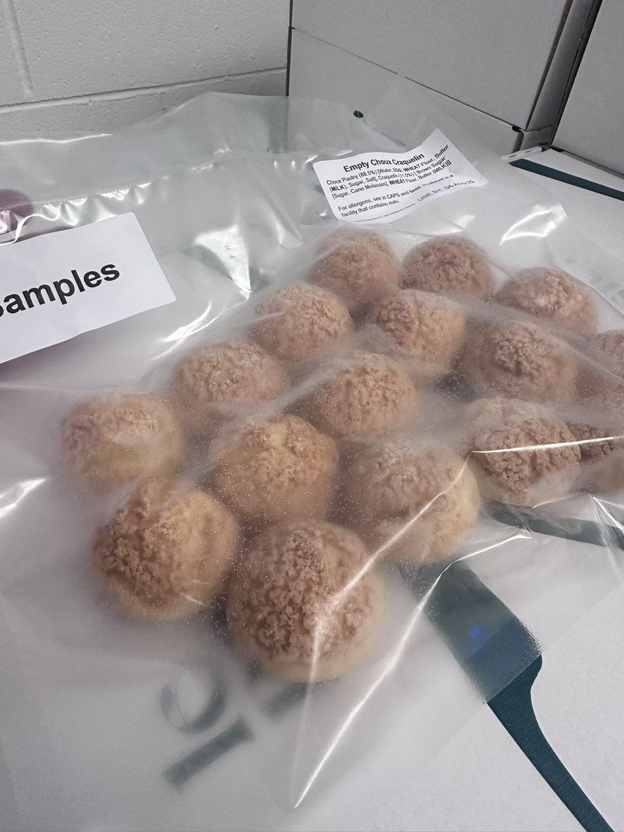 Now here’s a fantastic product… 

empty choux pastry shells (with craquelin) and ideal for large functions and afternoon teas where pastry chefs need support.  

Fill from the bottom or cut in half and pipe away ! So many options… more exceptional produce from team Le Pat !