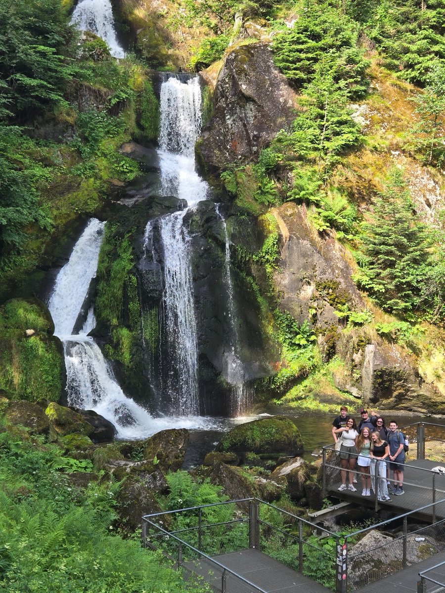 oconschools's tweet image. 🌍✈️ Nine OHS students + two staff = one incredible GAPP Exchange! They explored Munich, Salzburg, &amp;amp; more before two enriching weeks with host families in Offenburg, Germany. A true global learning experience! 💜 #OconPride #GlobalLearners #ExchangeExperience