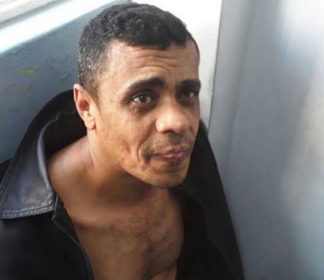 Os únicos áudios que não vazam são de Adélio Bispo e seus advogados. 

Talvez pelo poder de derrubar mais da metade da República.