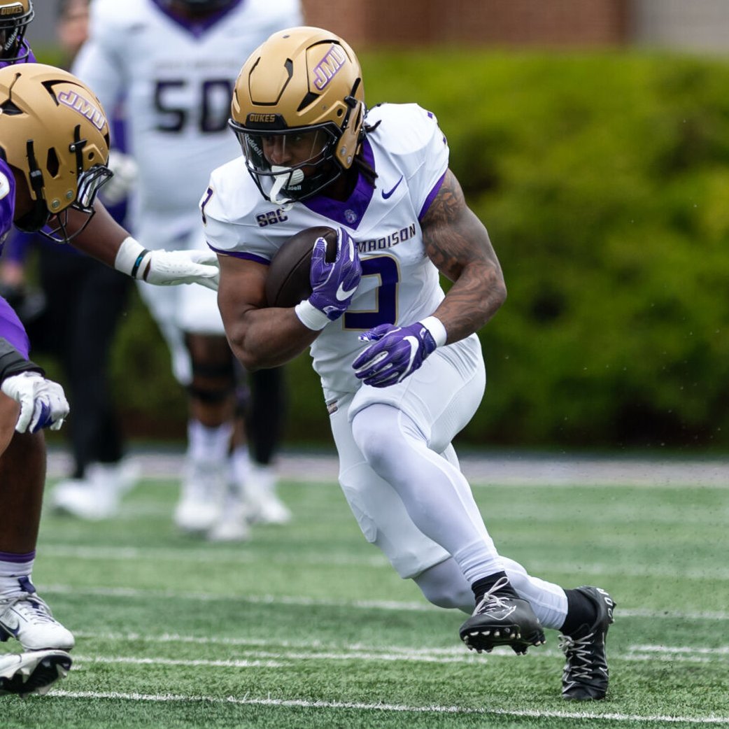 Daily News-Record Sports (@dnr_sports) on Twitter photo "It's unbelievable."
#JMU returns a plethora of talent in the backfield this fall (via <a href="/CatieHarper/">Catie Harper</a>): dnronline.com/sports/level/c… "It's unbelievable."
#JMU returns a plethora of talent in the backfield this fall (via <a href="/CatieHarper/">Catie Harper</a>): dnronline.com/sports/level/c…