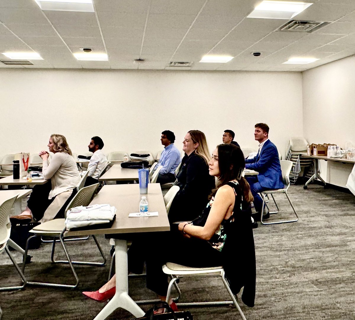 SanjaySReddy's tweet image. Welcome the fellows to the @FoxChaseCancer @TempleHealth family 💜 From surgical oncology, thoracic, breast, gynecology and urology, we always have the best! Looking forward to another great year! @JeffreyFarma @AndreaSurg1 @RichardBleicher @adwilliams5 @GMantiaSmaldone…