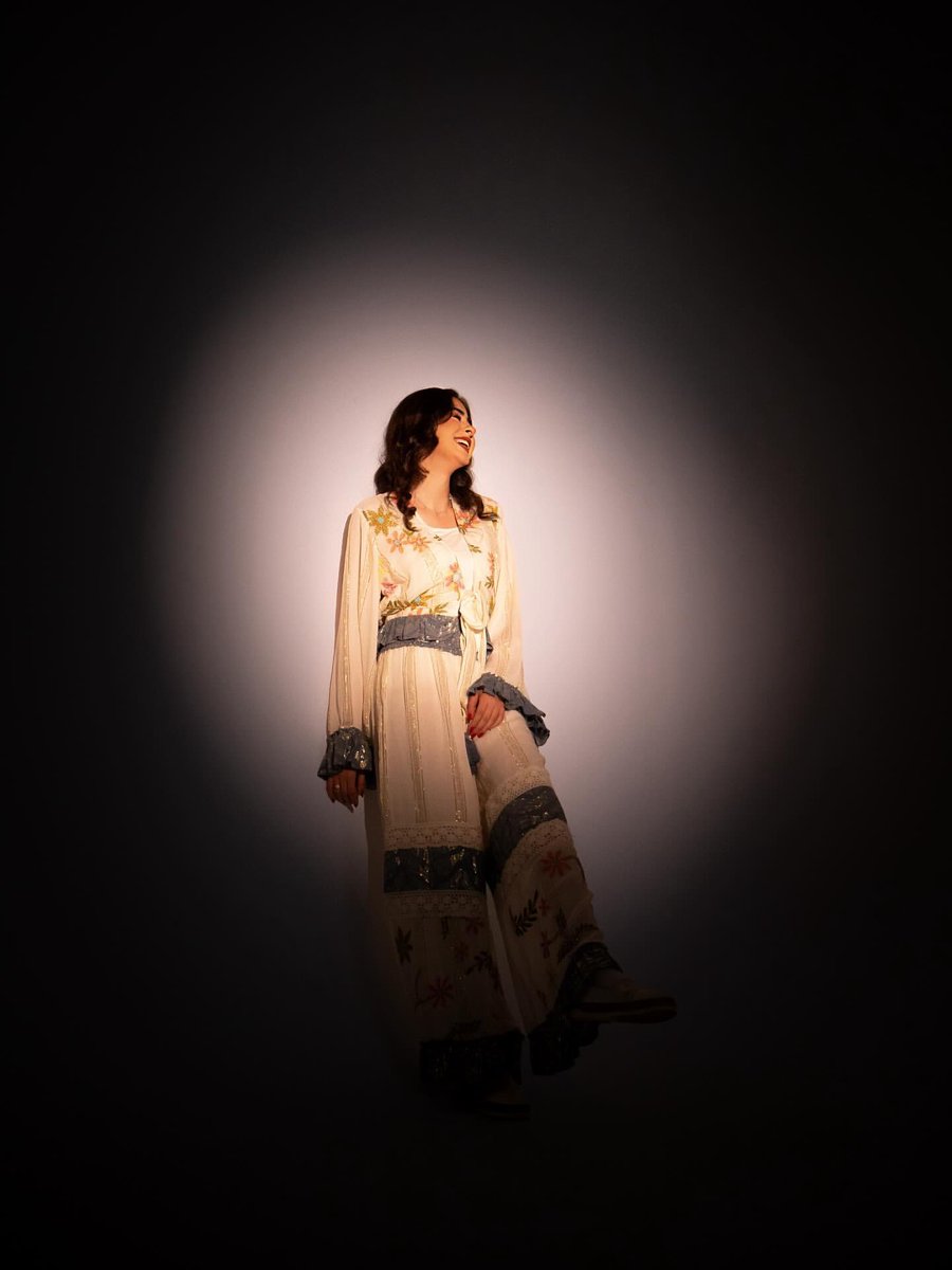 عن جمال ميرال نتحدث:
<a href="/MeralMoustafa_/">Meral moustafa</a>