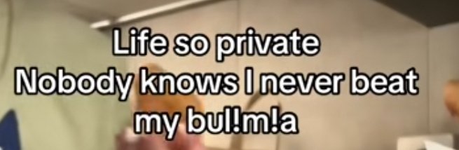 lucia_revi61297's tweet image. Lifes so private nobody even knows I have it
