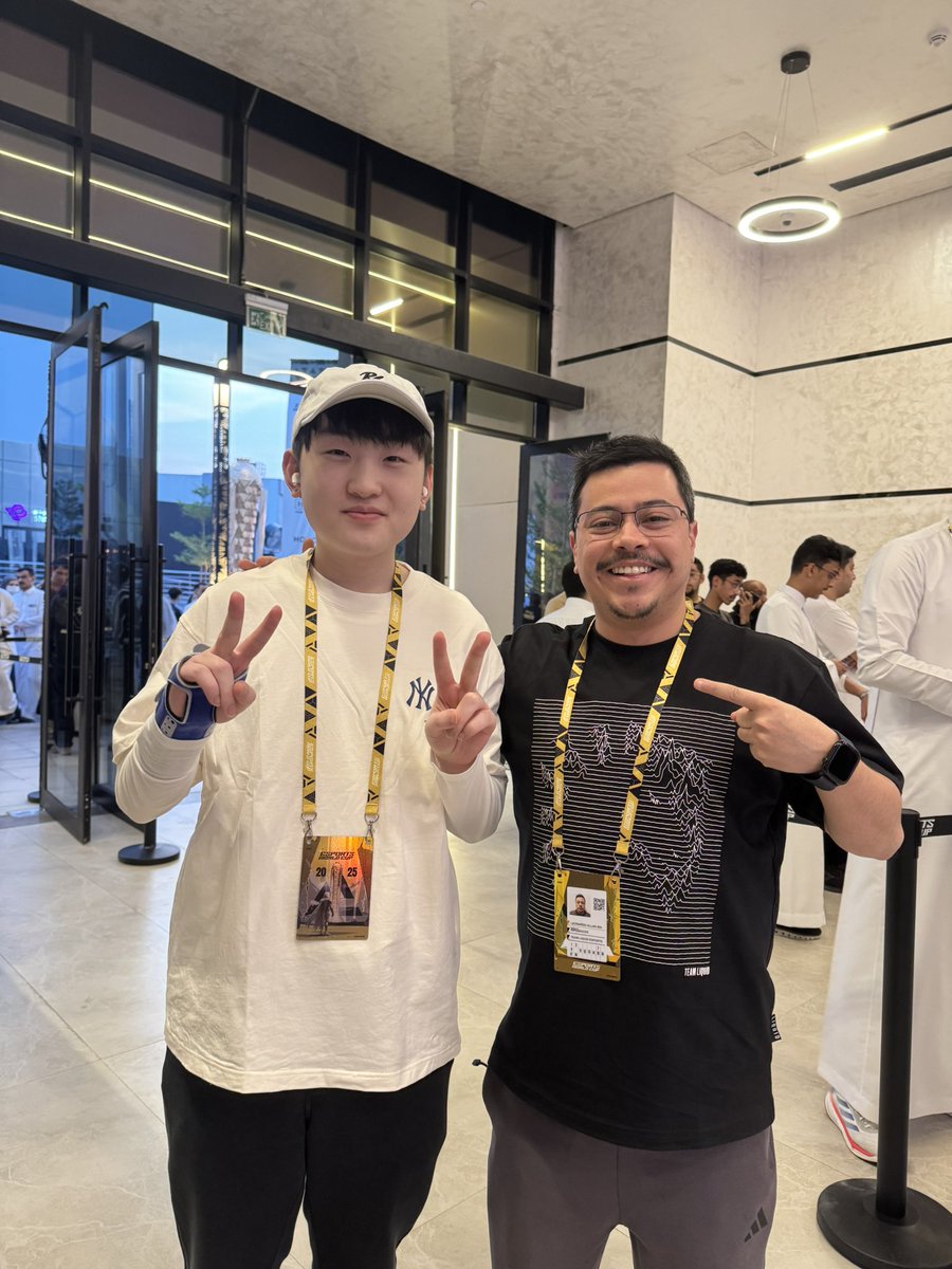 FOTO COM O PARCA JINGG PRA BUFFAR

RANKEDS RADIANTE

BORAAAAAAA

DEPOIS R6 ou LOLZIN