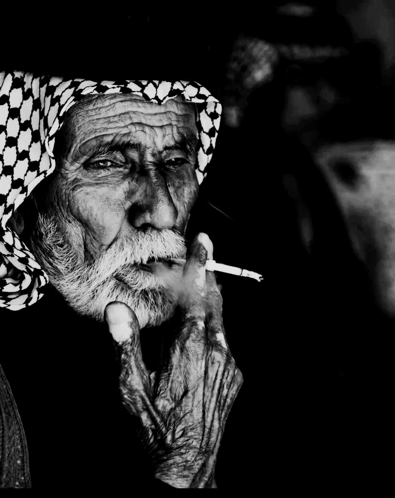 Qhta10ni's tweet image. ذقت الخساير والعزاير والأمرار 
وسقت العمر كله على شان غايه 

مايصنع التاريخ من هاب الأخطار
ولا رقا في قمة المـجد تايـه