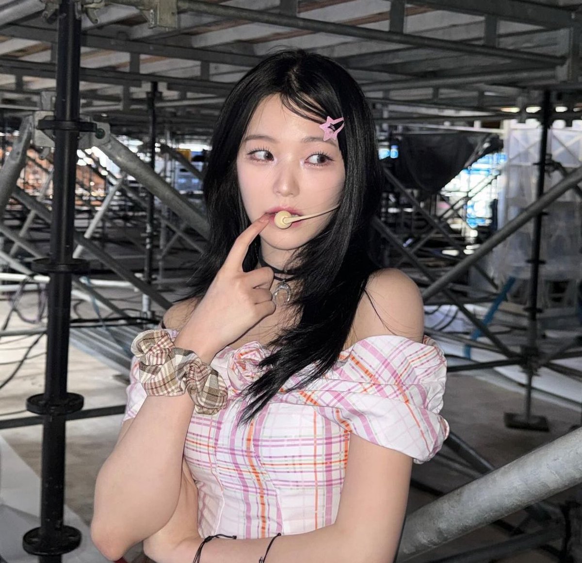 picsofjiheon's tweet image. doll